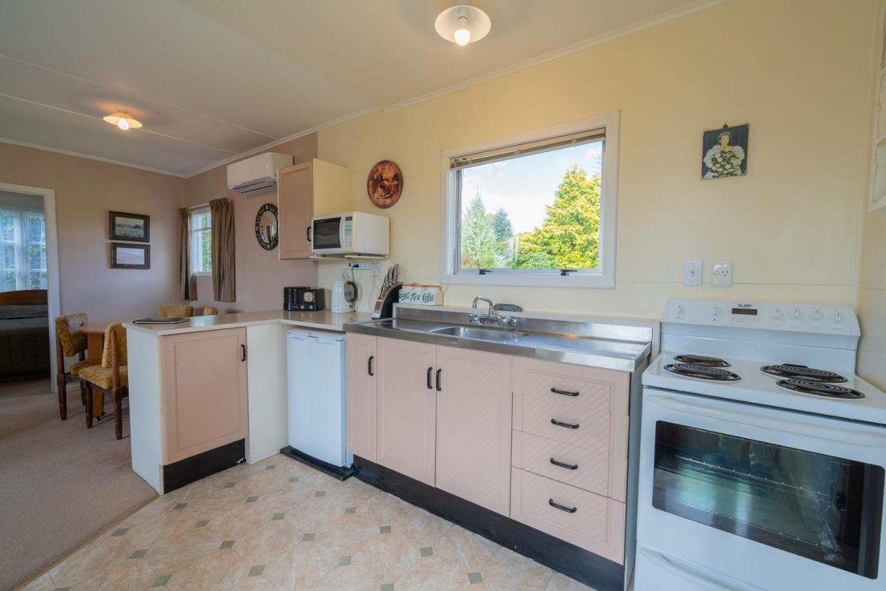 Rustlein Cottage - Te Anau Holiday Home Ngoại thất bức ảnh