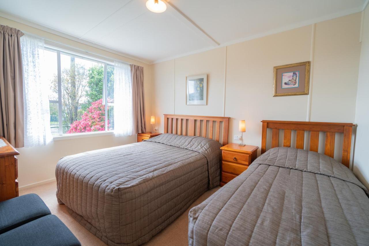 Rustlein Cottage - Te Anau Holiday Home Ngoại thất bức ảnh