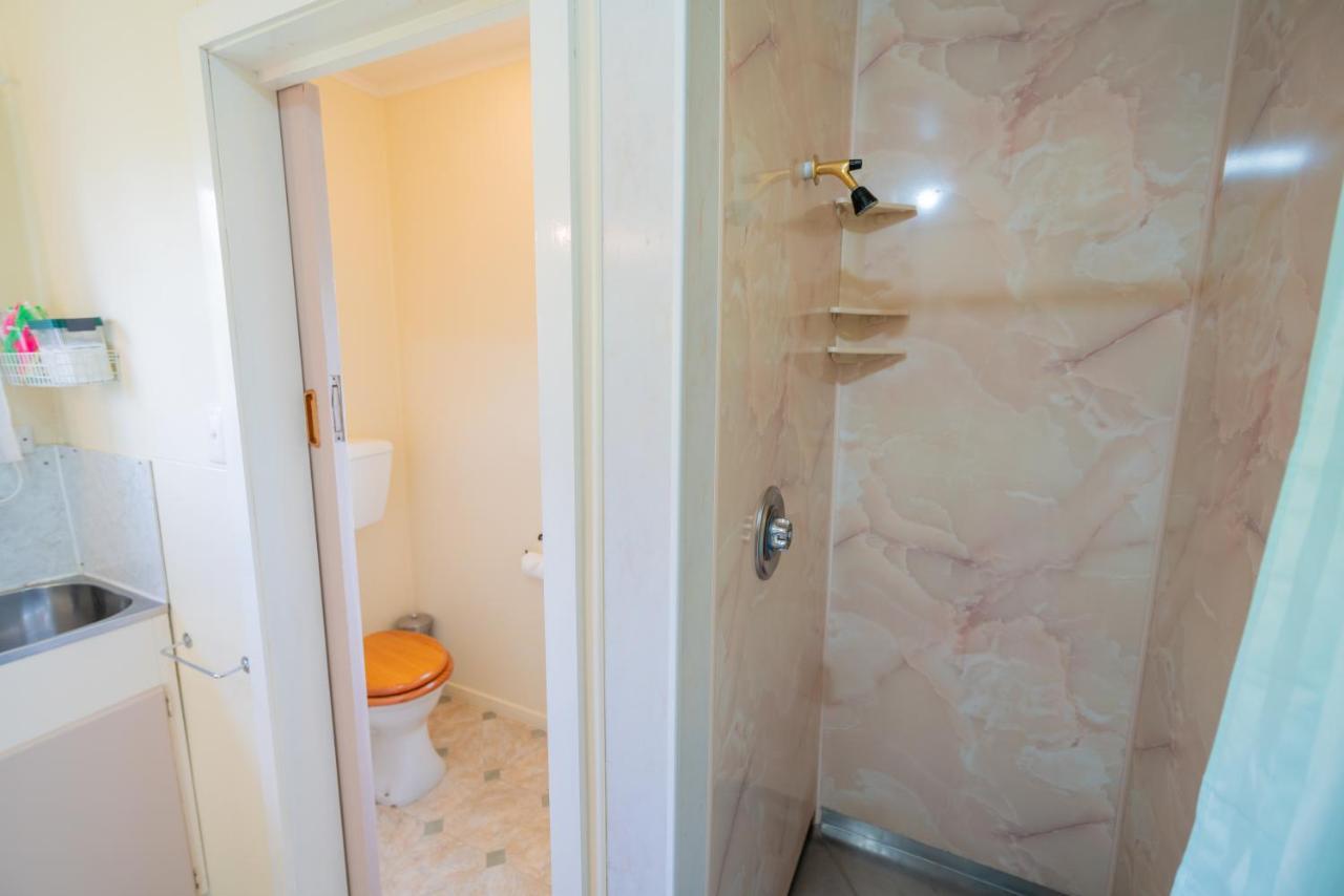 Rustlein Cottage - Te Anau Holiday Home Ngoại thất bức ảnh